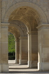 Fototapeta premium Arcades de l'arc de triomphe du carrousel à Paris. France 