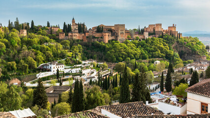 Diferentes vistas panorámicas de la Alhambra de Granada desde el Albaicín, España