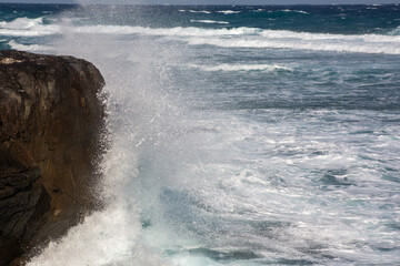 奄美大島の自然、海、波。