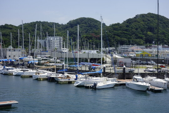 08/14/2020，日本神奈川県葉山町八月真夏の炎天下、神奈川県葉山マリーナ