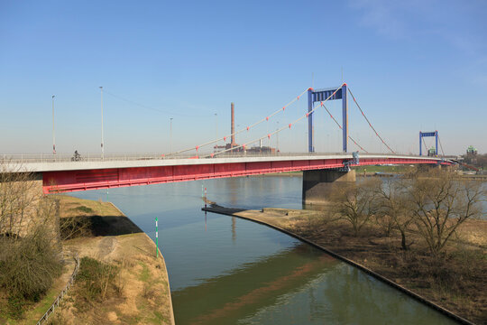 Friedrich-Ebert-Br�cke bridge over a river in Duisburg on a clear day