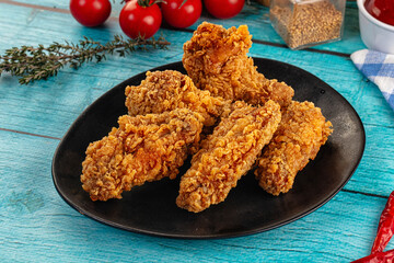 Golden crispy fried chicken wings