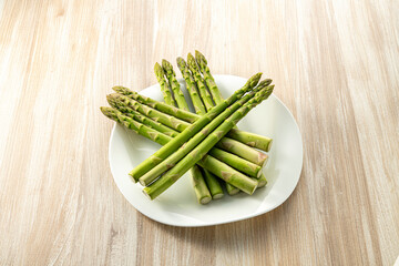 新鮮で美味しいグリーンアスパラ
