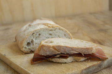 sandwich with raw ham