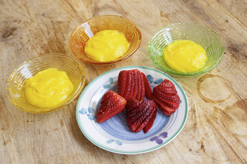 strawberries with custard