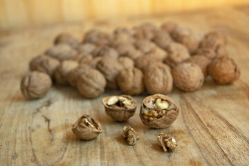 walnut kernels with walnuts in shell