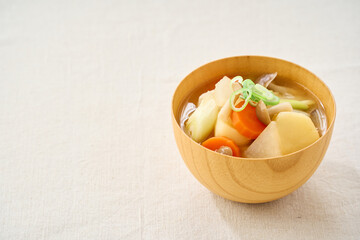 野菜たっぷり・具沢山のお味噌汁