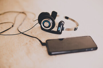 Phone mp3 music player with headphones cord