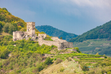 Obraz premium ruins of Hinterhaus castle in Wachau Valley, Austria