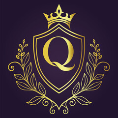 Fototapeta premium Letter Q luxury and Royale brand logo concept design 