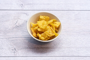 Yellow dough sheet Frying with vegetable oil As a snack