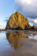 Golden Hour
Haystack Rock 
Cannon Beach
Oregon