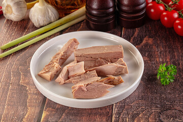 Canned tuna fish fillet pieces