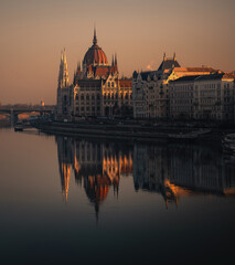 Fototapeta premium The Hungarian Parliament in sunrise