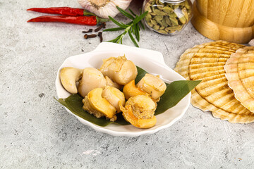 Delicous luxury baked seafood scallops