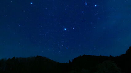 蒼白き光、シリウスの夜