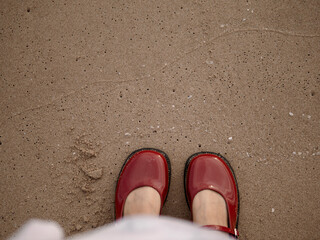 Fototapeta premium shoes on the beach