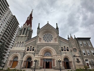 Naklejka premium Gothic Revival Church with Tall Steeple (Philadelphia, Pennsylvania, USA) 