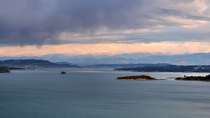 At rainy April dawn, Seyhan Dam Lake in Adana gifts unforgettable memories to its visitors.
