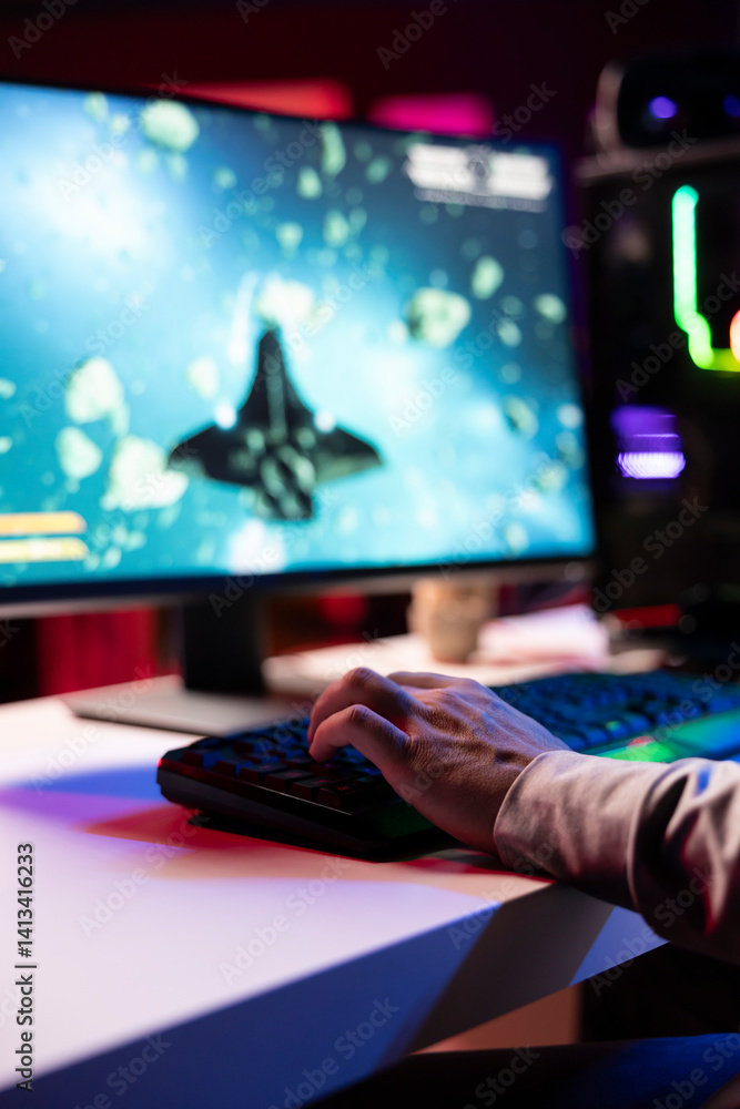 Aufkleber person playing spaceship flying singleplayer game with overlay hud showing health, fuel, ammo bars a