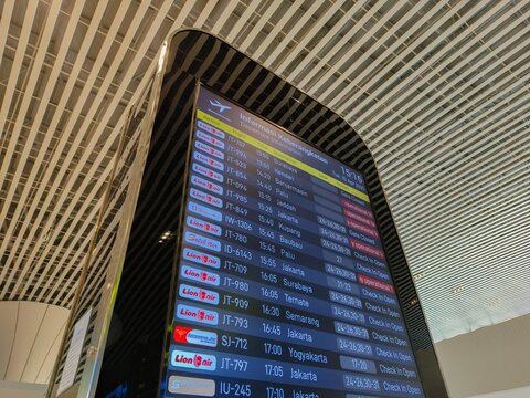 Bontang, East Kalimantan Indonesia. April 3 2025. Screen showing flight information flight schedule for check in and flight. Aircraft brand and type