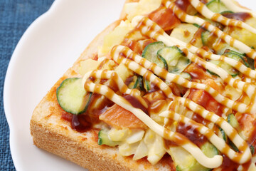 トーストとポテトサラダ