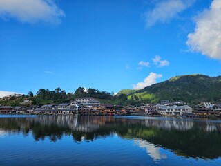 Fototapeta premium view of the lake
