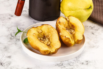 Baked quince with honey and cedar