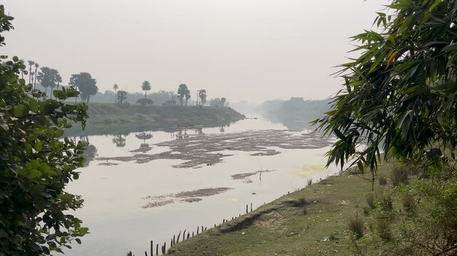 Damodar River, during the rainy season this river takes on a dangerous shape and floods occur on one side of the river.