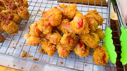 Spicy popcorn chicken on rack