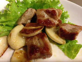 Meat cube steak with garlic, Diced beef cubes roasting