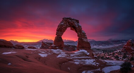 Fototapeta premium delicate arch at sunset