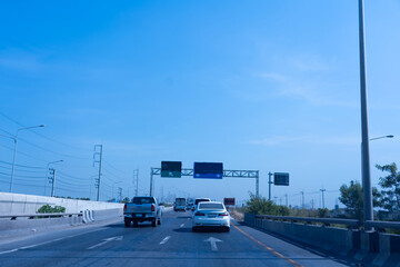 Afternoon traffic on an inter-provincial trip