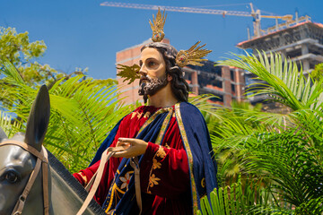 Obraz premium Holy Week procession on Palm Sunday in Medellín.