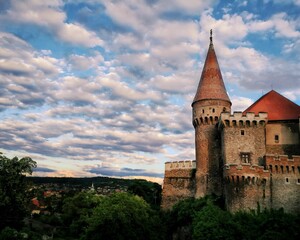 Obraz premium Corvin Castle, also known as Hunyadi Castle or Hunedoara Castle in Romania