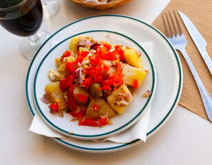 traditional spanish salad with tuna for brunch