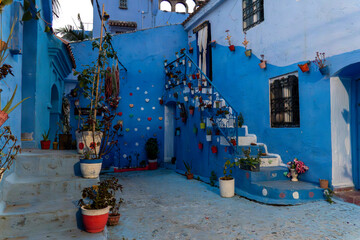 Obraz premium Walking through the blue city of chefchaouen