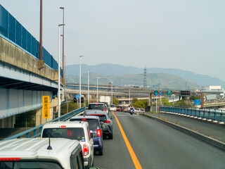 大型トラックから見える通勤ラッシュの渋滞