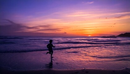 Fototapeta premium 夕焼けの波打ち際を走る子供のシルエット 夕日と海と少年