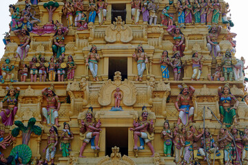 Obraz premium colorful hindu temple in colombo