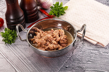 Canned tuna preserve for salad