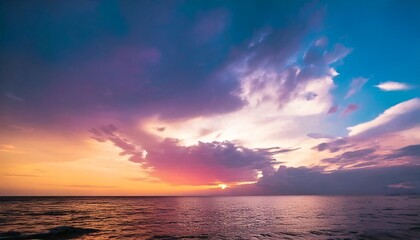 Obraz premium Realistic Light Gray Sky with Silver Cloud Tones