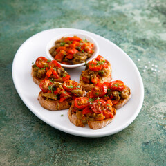 Crostini with roasted vegetables