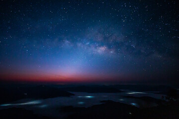 Fototapeta premium The Milky Way and the stars surrounding it are truly beautiful.