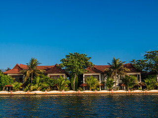 Beautiful Traditional Kerala house on the brink of lake at Alappuzha