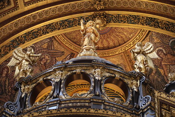 Obraz premium St.Paul's Cathedral, London, England - interior, detail