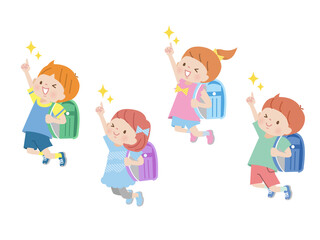 ランドセルを背負ってジャンプする子ども達