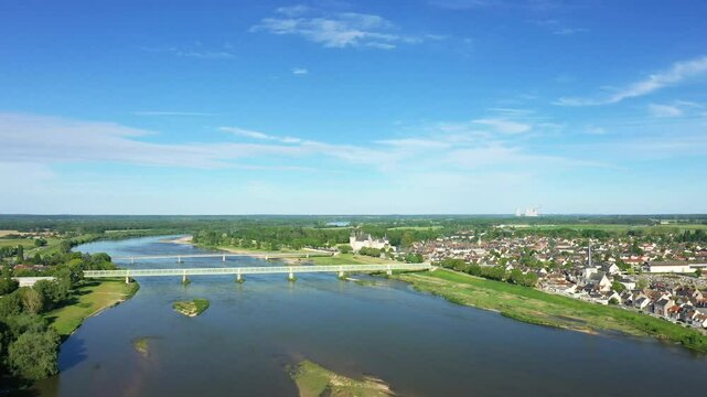 The Loire River winds through the countryside of Sully-sur-Loire in Europe, France, in the Centre region, in Loiret, in summer, on a sunny day.&nbsp;