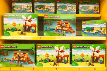 Fototapeta premium Minecraft Lego boxes in toy store