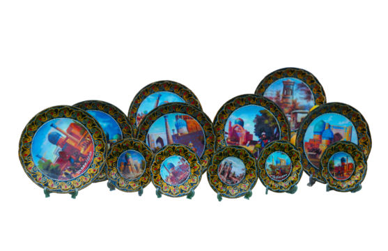 ceramic lagants of different sizes on a white background